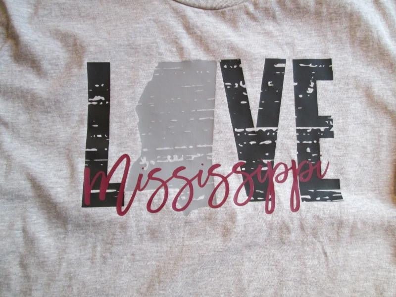 Love Mississippi T-Shirt - myembroideredgifts-com - myembroideredgifts-com
