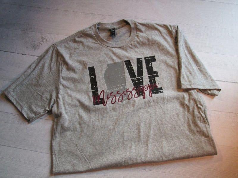 Love Mississippi T-Shirt - myembroideredgifts-com - myembroideredgifts-com